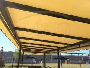 Za dobijanje kvalitetnog hlada tende sprečavaju ulazak topline u vaš prostor. Izrađuju se od duplo inpregniranog platna, Italijanske firme Para.