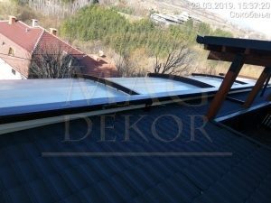 Pergola Vam omogućava da maksimalno uživate u sezoni u kojoj se nalazite, odličan je zaštitnik u svim vremenskim prilikama i veoma je otporna na sve atmosferske promene. U jednom proizvodu dobijate zaštitu od kiše i snega a pri tome uvek možete otvoriti PERGOLU i uživati pod otvorenim nebom.